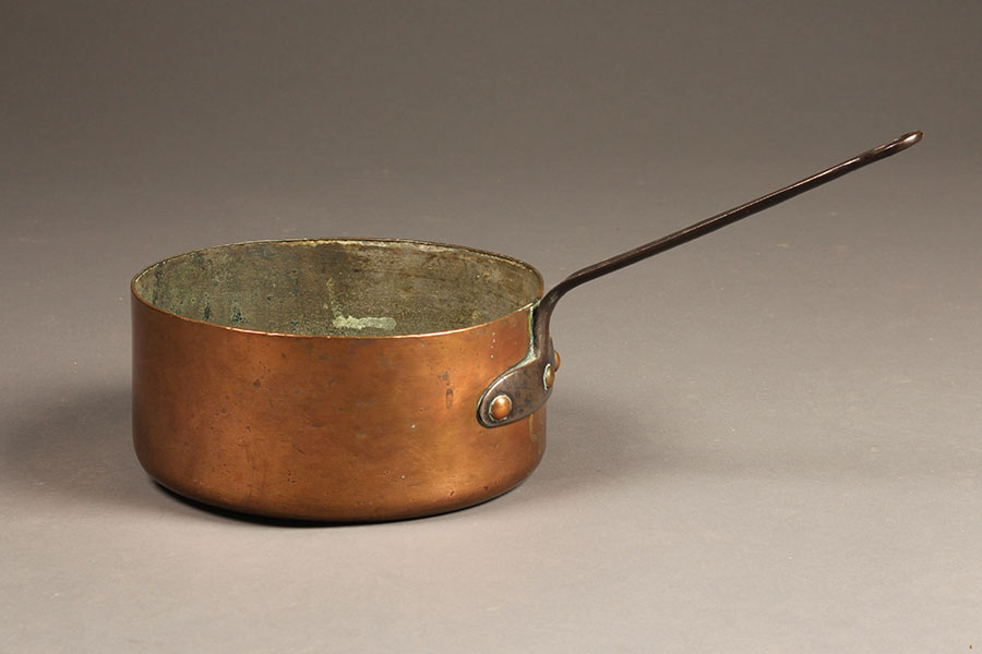 Antique French copper sauce pan.