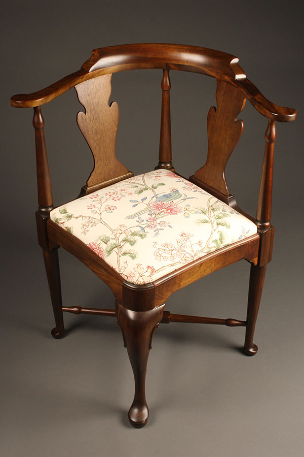 Furniture Chairs Single Chairs Antique Queen Anne Style Corner Chair
