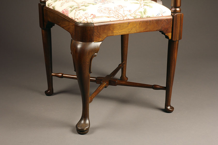 Antique Queen Anne Style Corner Chair