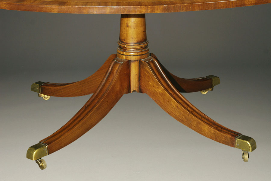 English Oval Shaped Coffee Table A5349d English Oval Coffee Table