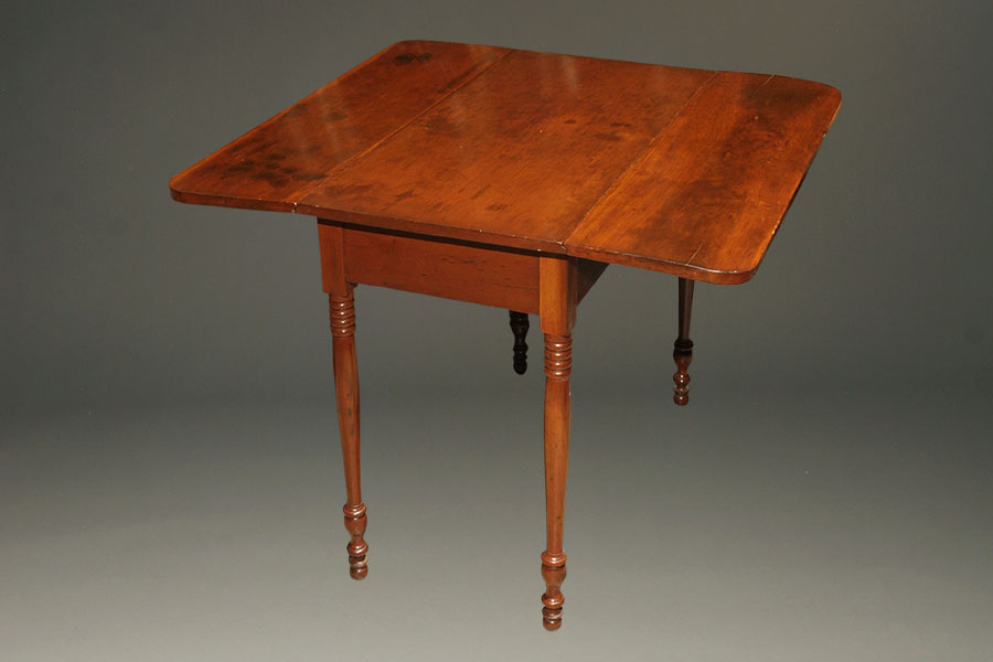 Antique Mahogany Drop Leaf Table