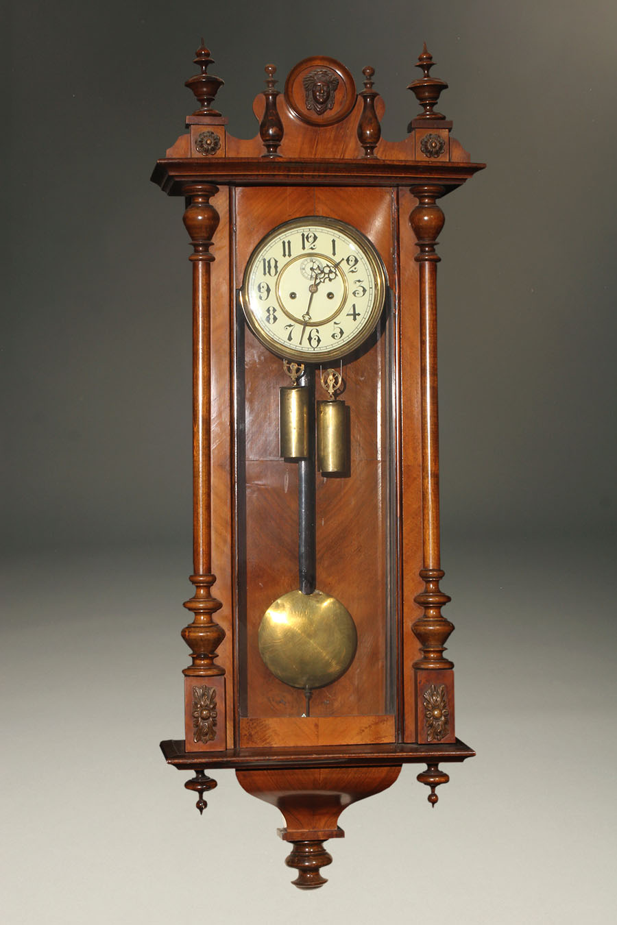 Antique 2 weight Vienna regulator with 8 day movement.