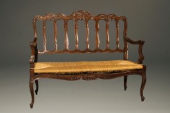 A1869A-Liege-louis-XV-antique-bench-rush