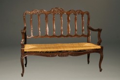 A1869A-Liege-louis-XV-antique-bench-rush