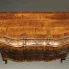 19th century Italian bombe commode in burr walnut, circa 1890 A2435D