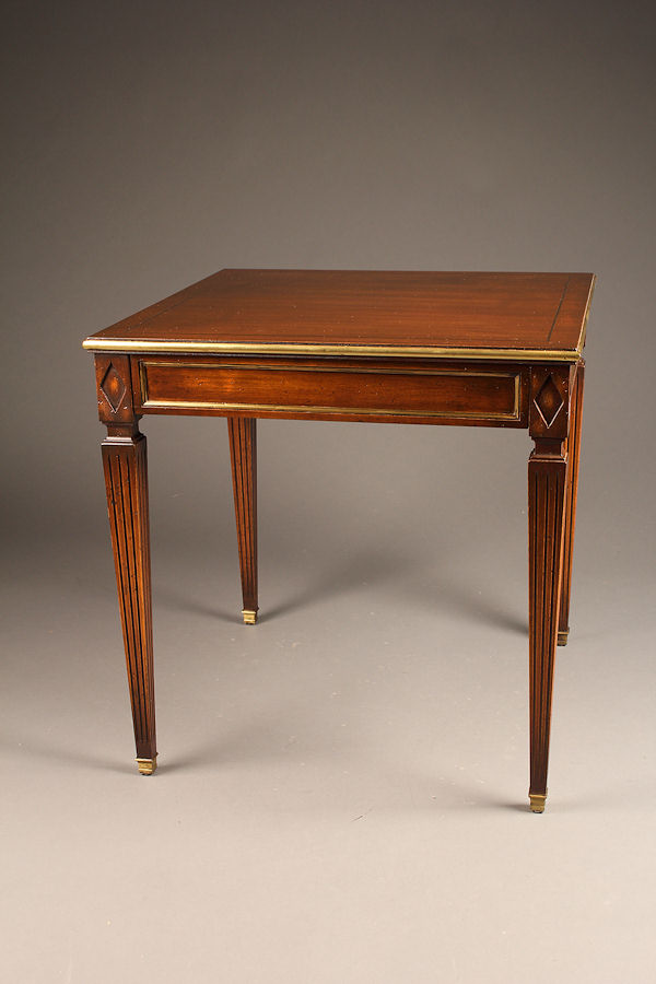 Antique French Louis XVI style mahogany end table A5219A1