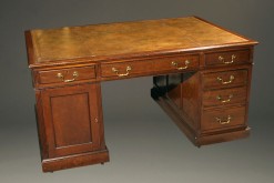 Early 20th century English partner's desk A5253A1