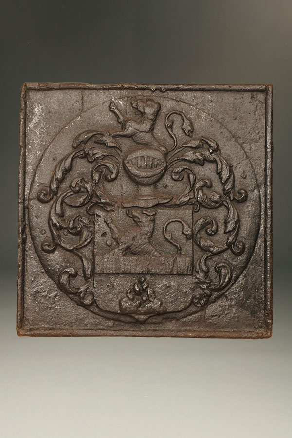 17th century fireback with coat of arms A5289A1