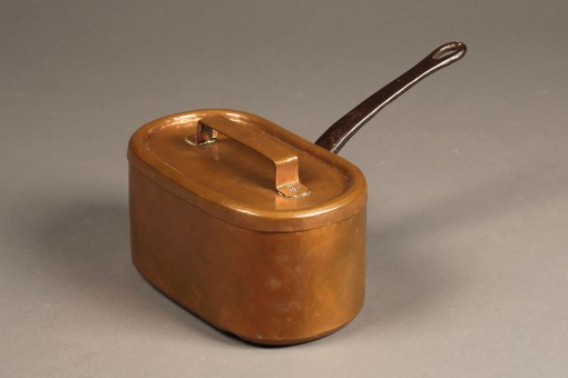 A5319A-19th-century-French-copper-wrought-pot-antique