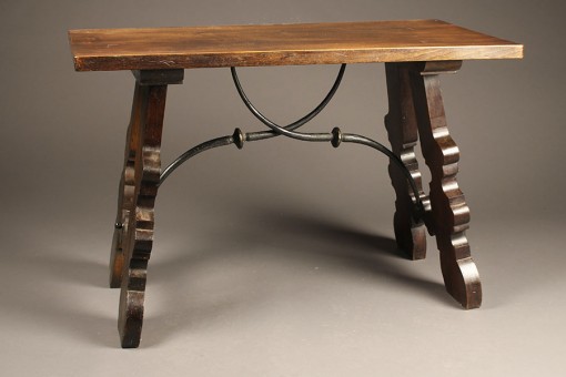 19th century antique Spanish style table A5354A1