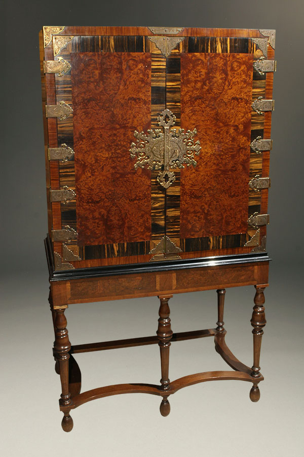 A5375A-antique-cabinet-stand1