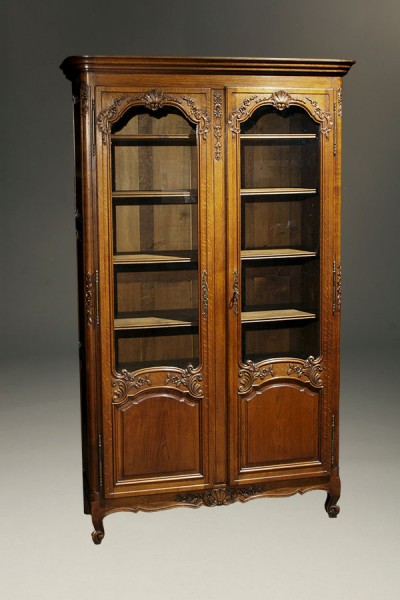 Pair of oak bookcases A5413B