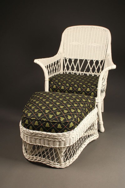 Wicker armchair with stool A5443A