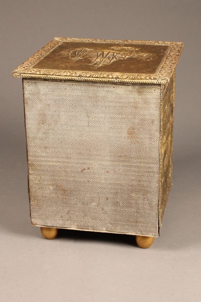 English fireside box A5547C