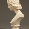 pair of porcelain busts A5568E