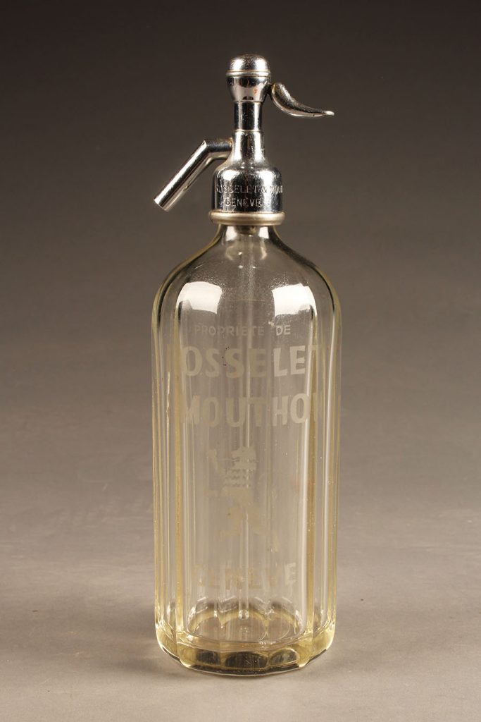 A5622A-antique-seltzer-bottle