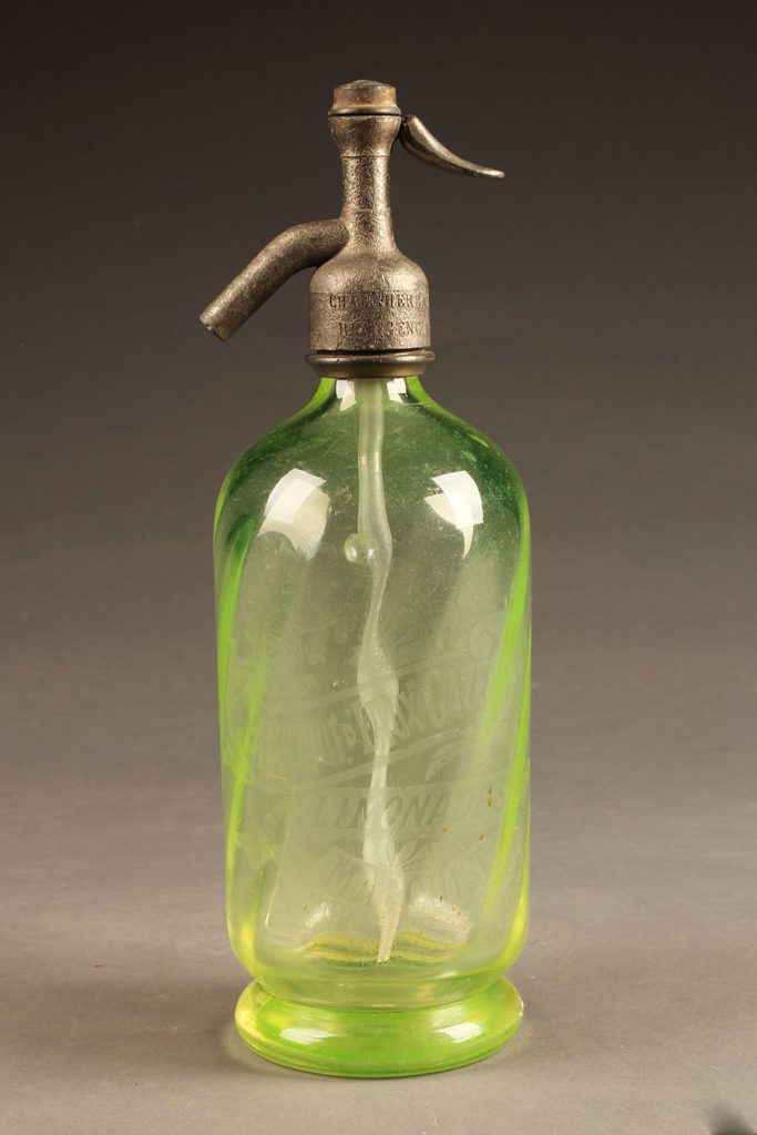 A5626A-antique-seltzer-bottle