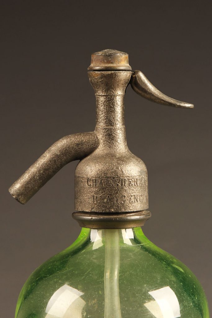 A5626C-antique-seltzer-bottle