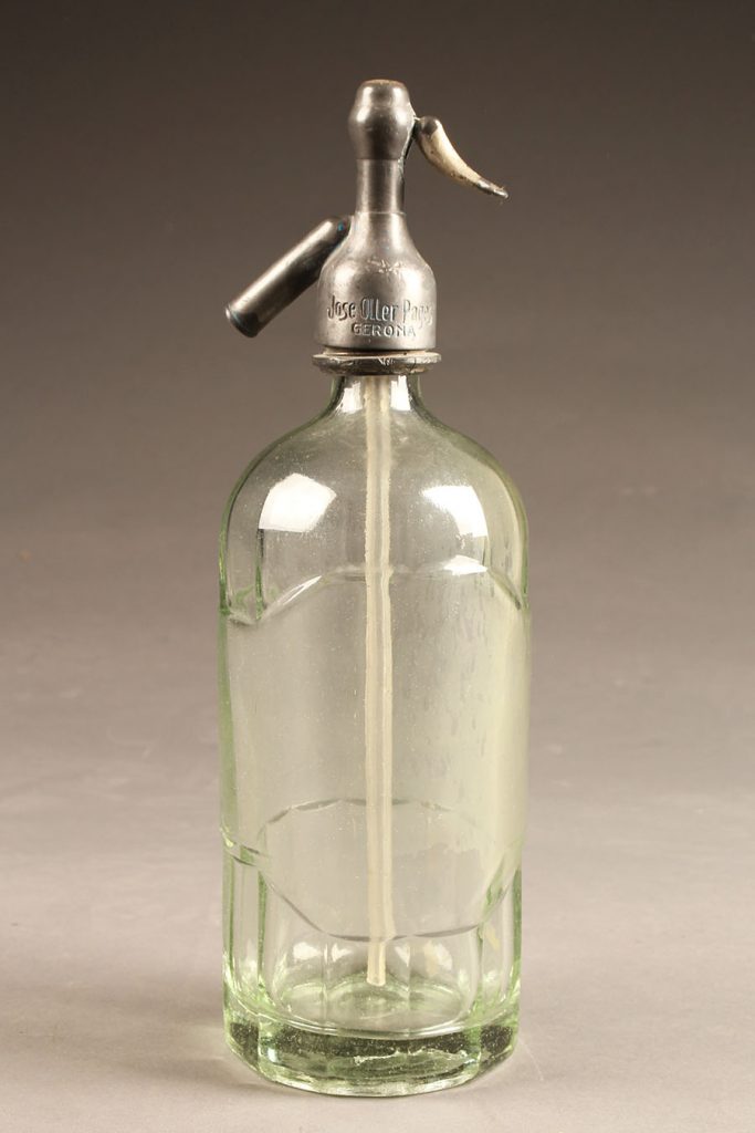 A5631A-antique-seltzer-bottle