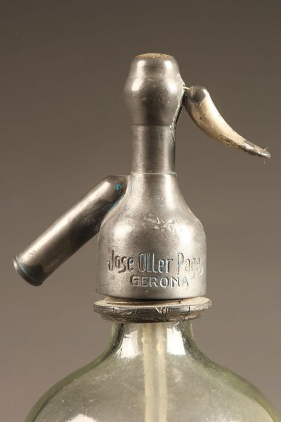 A5631C-antique-seltzer-bottle