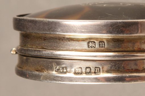 A5659E-tortoise-silver-snuff-box-antique-english