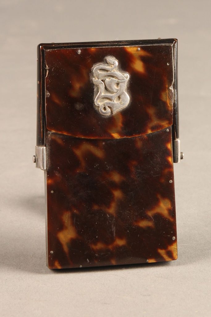 A5663A-antique-cigarette-tortoise-case