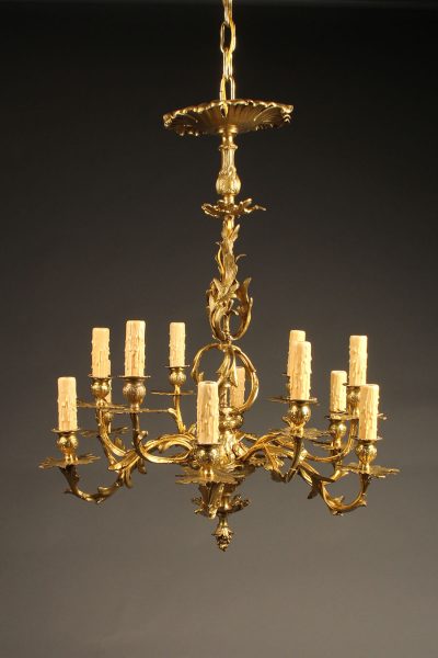 late 19th century French cast bronze chandelier with 12 arms, circa 1890.