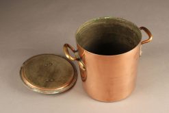 Mid 19th century round French copper pot (marmote) with lid, circa 1850-70