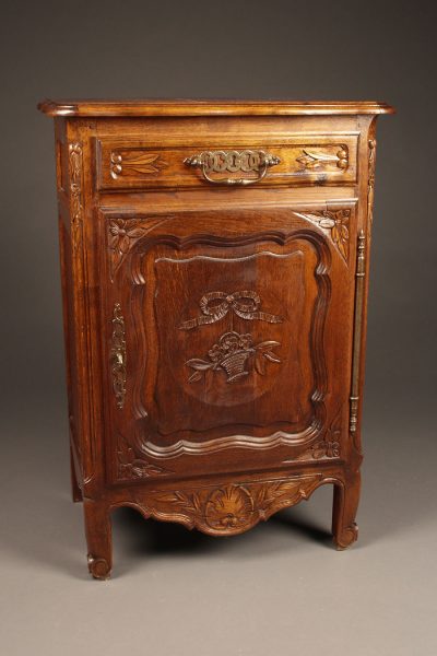 French Louis XV Rustique styled confitierre (jam cabinet) in nicely hand carved oak