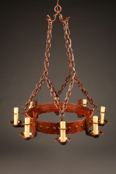 Late 19th century massive country French iron chandelier with 8 arms and reddish finish