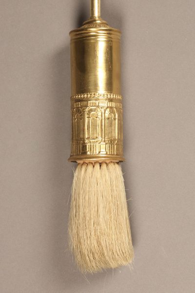 Adjustable brass English fireplace brush