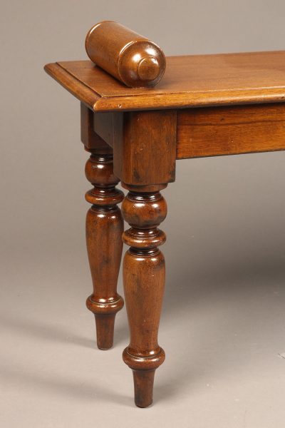 Mahogany waiting bench with nicely turned legs